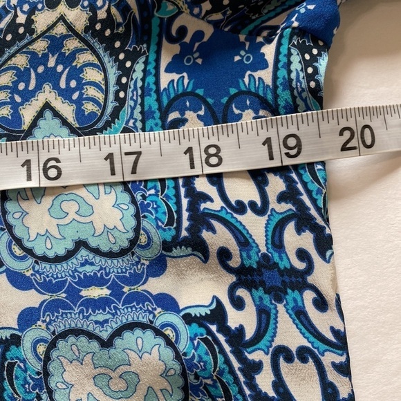 Doncaster Too Silk Paisley Print business casual - Picture 10 of 12